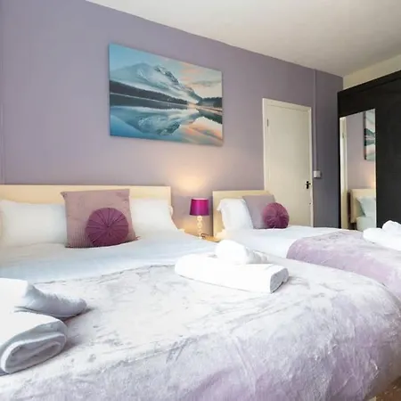 Sapphire Apartment